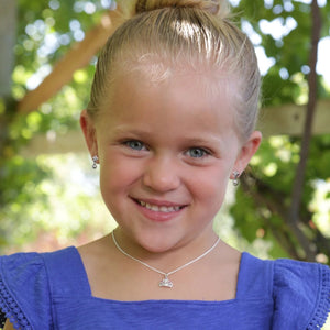 Daisy w/Dangling Pearl Earrings