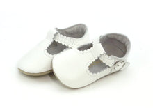 Load image into Gallery viewer, Elodie Scalloped T-Strap Soft Leather Crib Shoe - White
